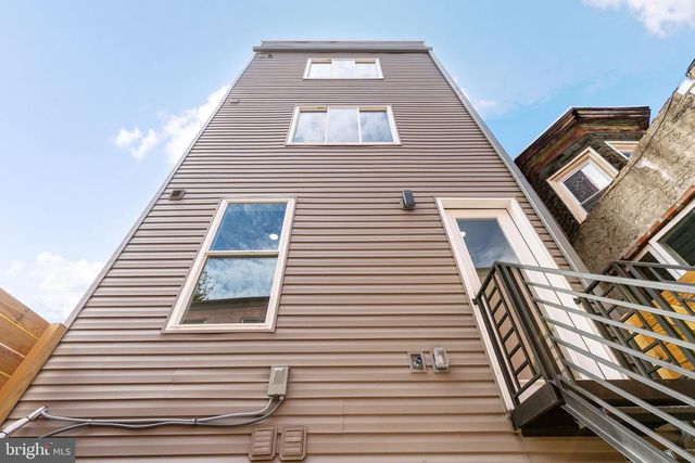 737 N 42ND ST, Philadelphia, PA 19104