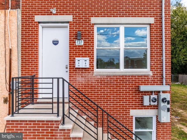 737 N 42ND ST, Philadelphia, PA 19104