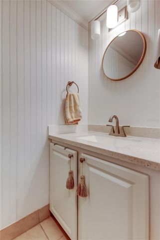 5095 BAY STREET NE 104, St Petersburg, FL 33703