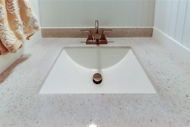 5095 BAY STREET NE 104, St Petersburg, FL 33703