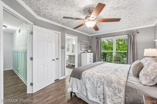 2353 Chestnut Bend, Howell, MI 48855