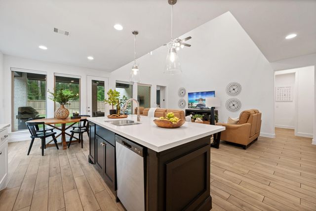 8483 International Falls Drive, Porter, TX 77365