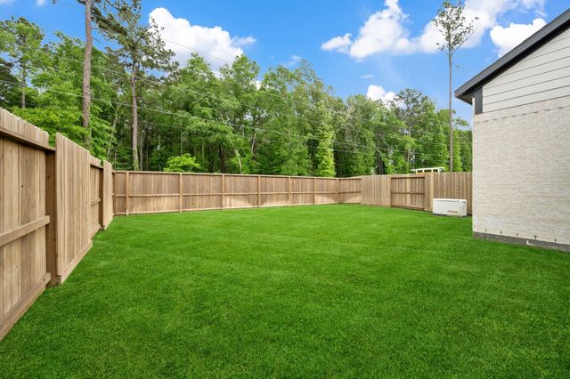 8483 International Falls Drive, Porter, TX 77365