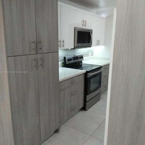 1565 NE 48th St, Pompano Beach, FL 33064