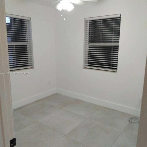 1565 NE 48th St, Pompano Beach, FL 33064