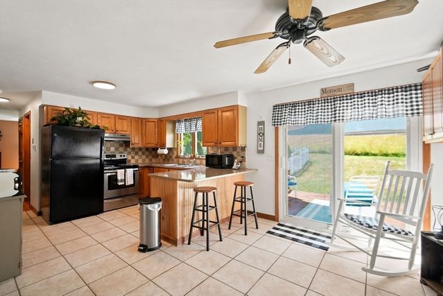 195 Brimfield Road, Monson, MA 01057