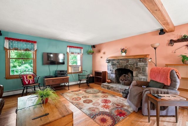 195 Brimfield Road, Monson, MA 01057