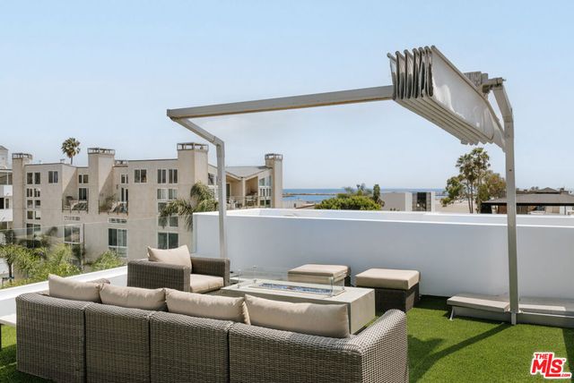 5418 Pacific Avenue, Marina Del Rey, CA 90292