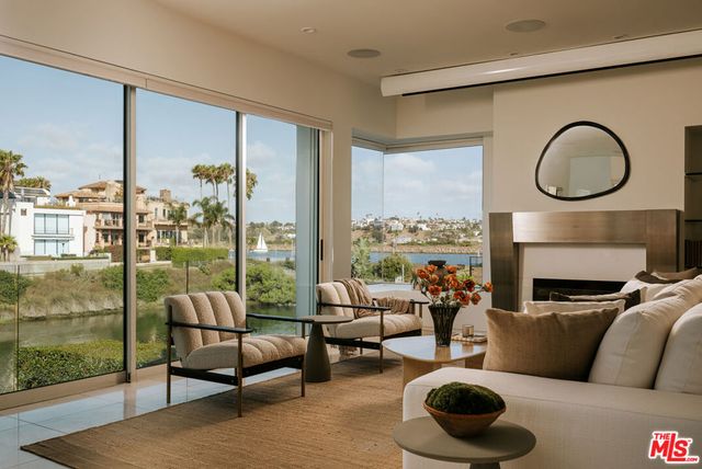 5418 Pacific Avenue, Marina Del Rey, CA 90292