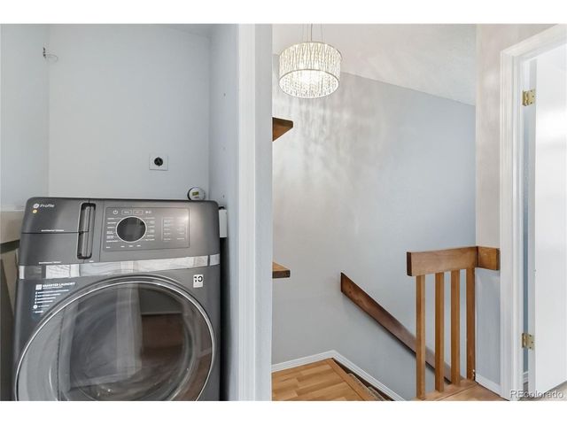 1219 S Flower Cir B, Lakewood, CO 80232