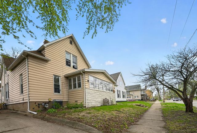 1003 N Lee Street, Bloomington, IL 61701
