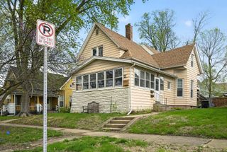 1003 N Lee Street, Bloomington, IL 61701