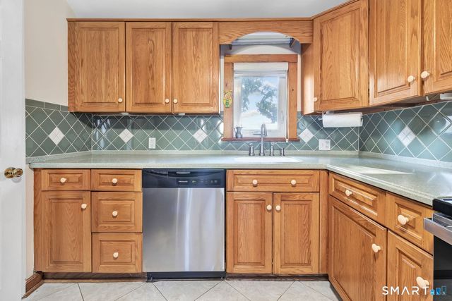 7 Chester Street, Milford, CT 06460