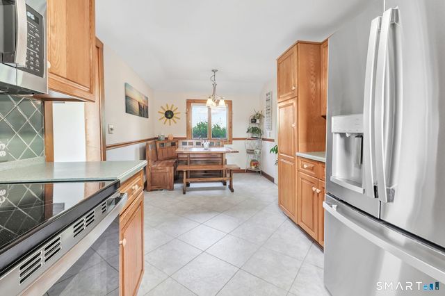 7 Chester Street, Milford, CT 06460
