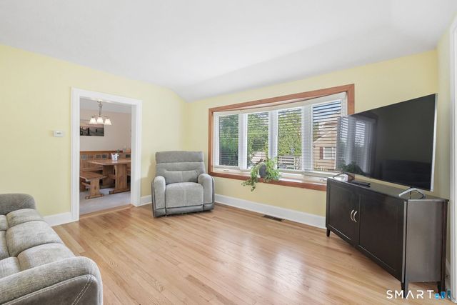 7 Chester Street, Milford, CT 06460