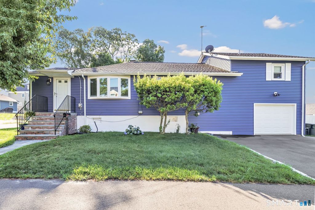 7 Chester Street, Milford, CT 06460