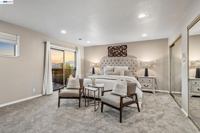 15 Surmont Ct, Lafayette, CA 94549