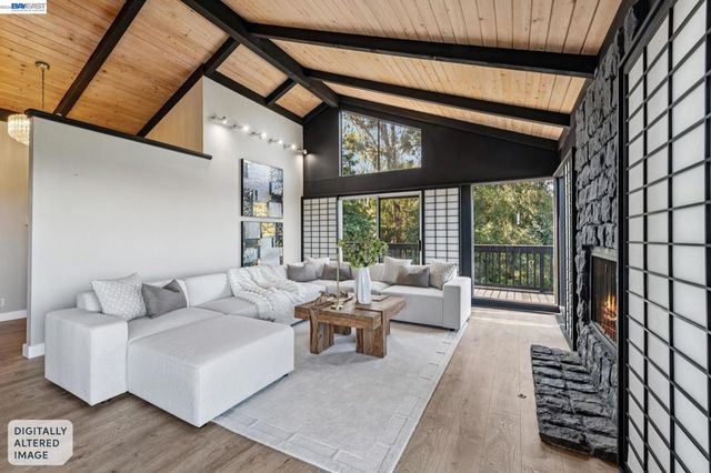 15 Surmont Ct, Lafayette, CA 94549