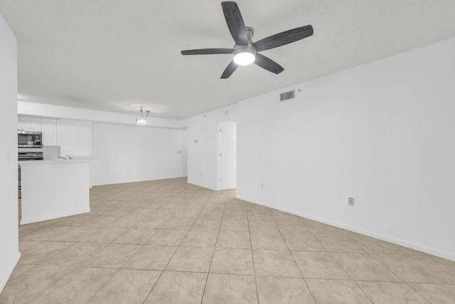 242 Village Boulevard 2110, Tequesta, FL 33469