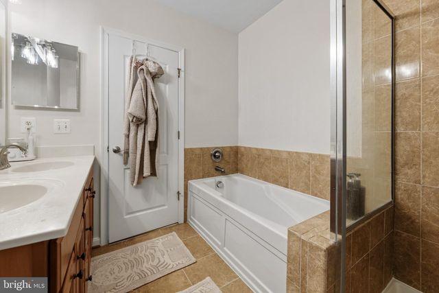 43595 MAHALA, Leesburg, VA 20176