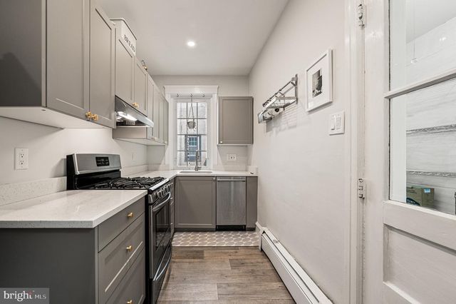 37 CHATHAM RD, Ardmore, PA 19003