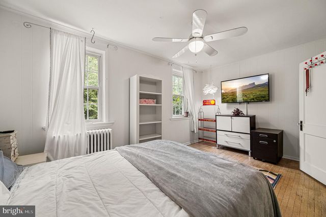 37 CHATHAM RD, Ardmore, PA 19003