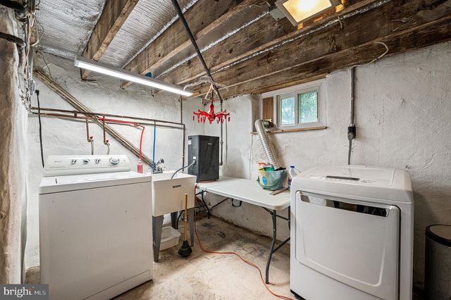 37 CHATHAM RD, Ardmore, PA 19003