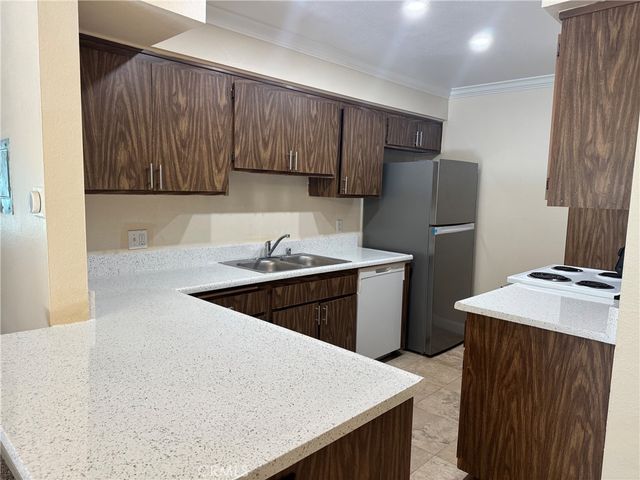 7667 Stage Road 75, Buena Park, CA 90621