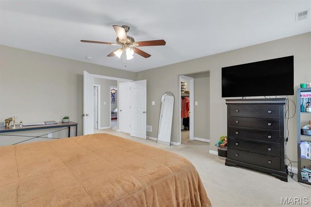 2636 Grover Crossing Way, St Louis, MO 63040