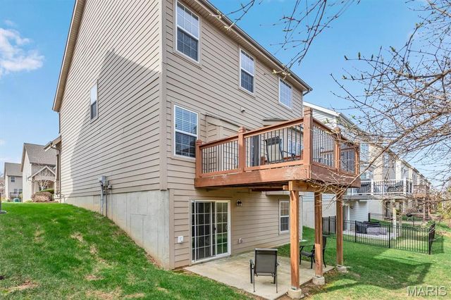 2636 Grover Crossing Way, St Louis, MO 63040