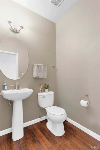 2636 Grover Crossing Way, St Louis, MO 63040