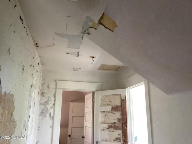 268 Hartford Avenue, Daytona Beach, FL 32118