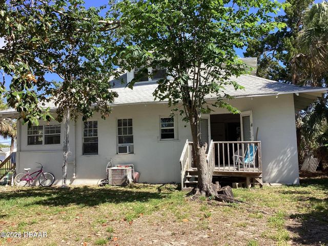 268 Hartford Avenue, Daytona Beach, FL 32118