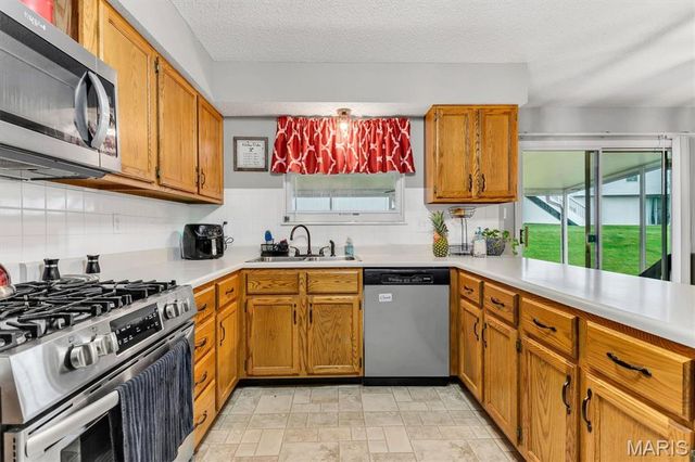 3005 Cedarshade Court, St Peters, MO 63376