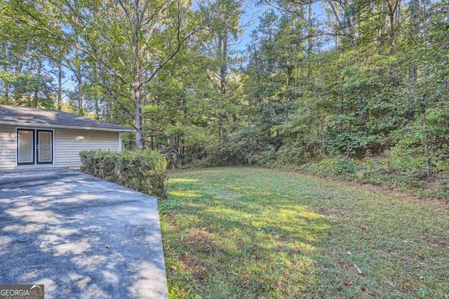 443 Creekwood Pass, Dallas, GA 30157