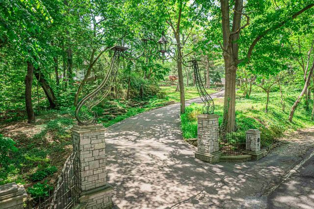 703 Pfeiffer Road, Evansville, IN 47711