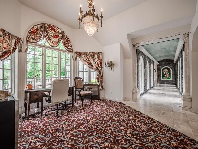 703 Pfeiffer Road, Evansville, IN 47711