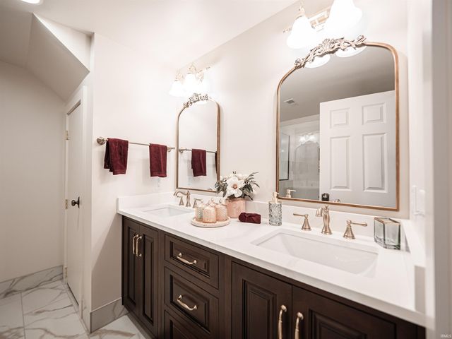 703 Pfeiffer Road, Evansville, IN 47711