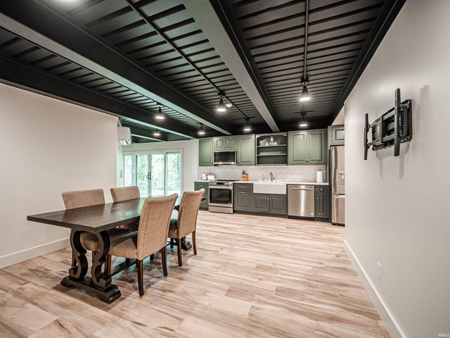 703 Pfeiffer Road, Evansville, IN 47711