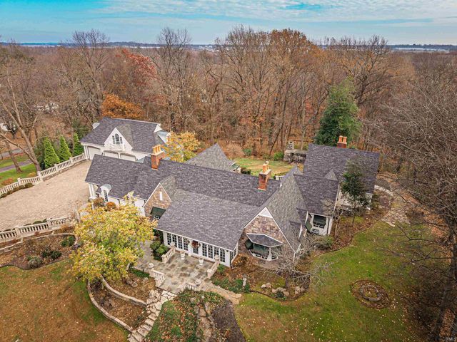 703 Pfeiffer Road, Evansville, IN 47711