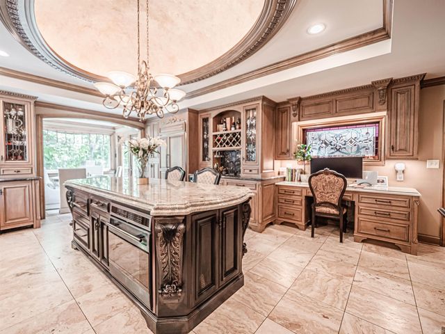 703 Pfeiffer Road, Evansville, IN 47711