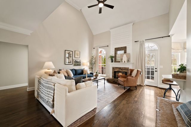 1183 McCoury Ln, Spring Hill, TN 37174