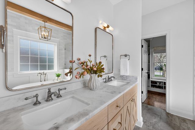 1183 McCoury Ln, Spring Hill, TN 37174