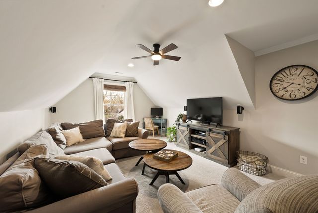 1183 McCoury Ln, Spring Hill, TN 37174