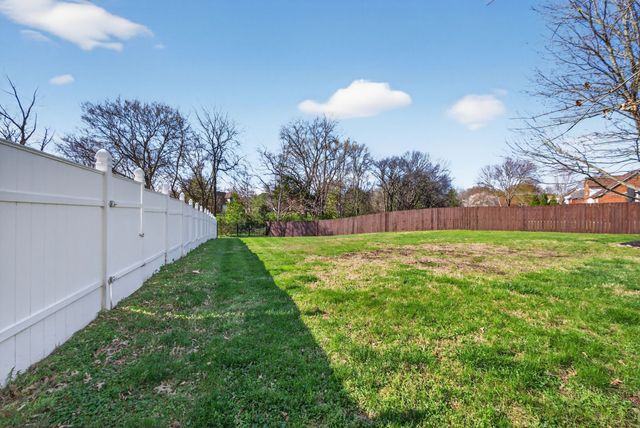 1183 McCoury Ln, Spring Hill, TN 37174