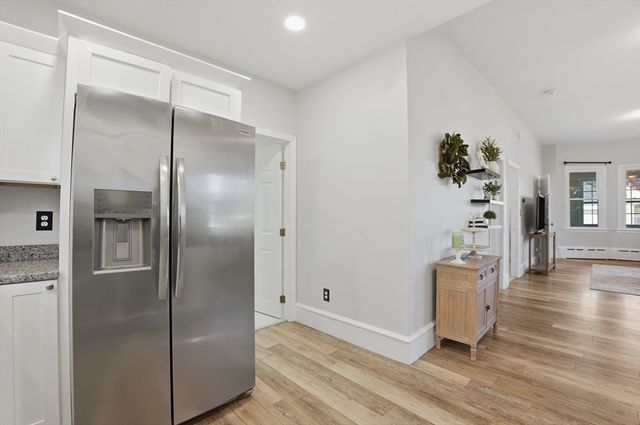 30 Buttonwood Rd, Dartmouth, MA 02748