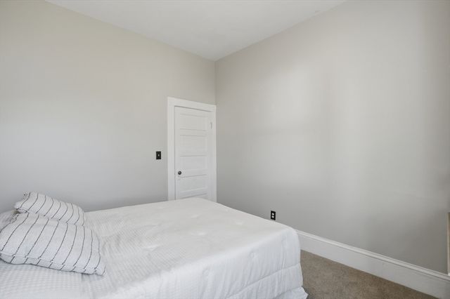30 Buttonwood Rd, Dartmouth, MA 02748