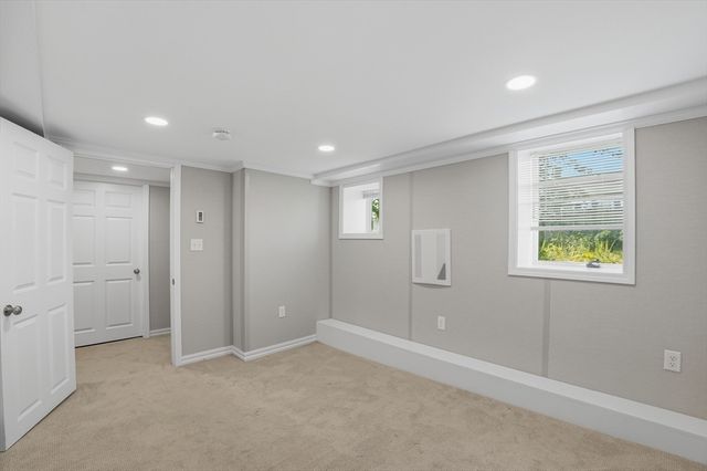 30 Buttonwood Rd, Dartmouth, MA 02748