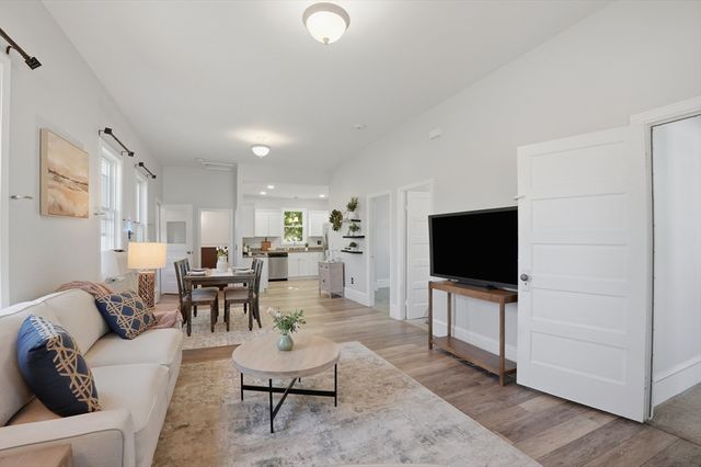 30 Buttonwood Rd, Dartmouth, MA 02748