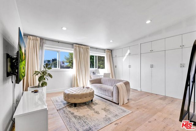 5101 Keli Court, Los Angeles, CA 90066